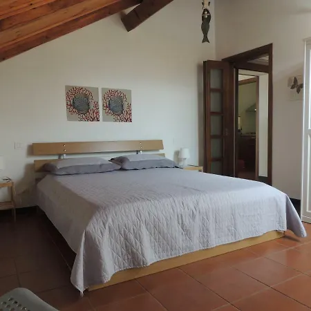 La Darsena Apartment *